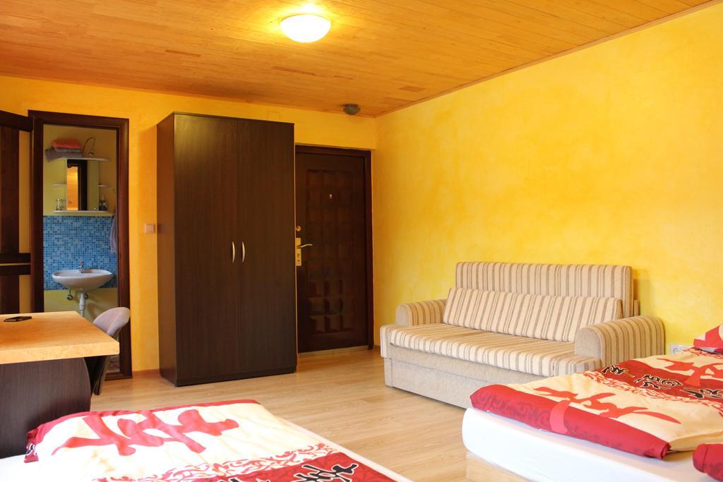 Raubichi Hotel Стая снимка