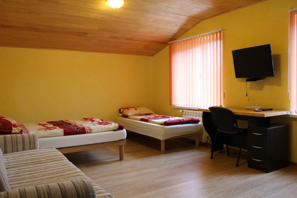 Raubichi Hotel Стая снимка